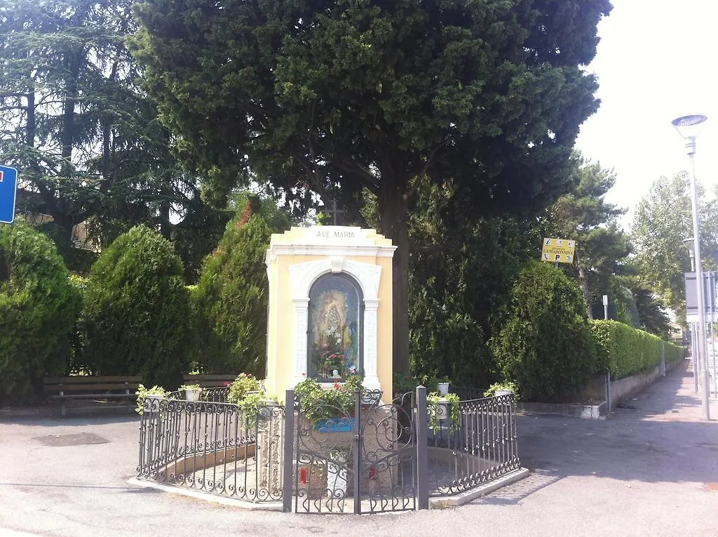 Appartamenti Massimiliano Peschiera del Garda 0*,